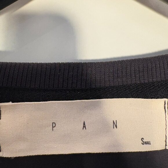 Pan Burmuda collar blouse - Picture 2 of 6